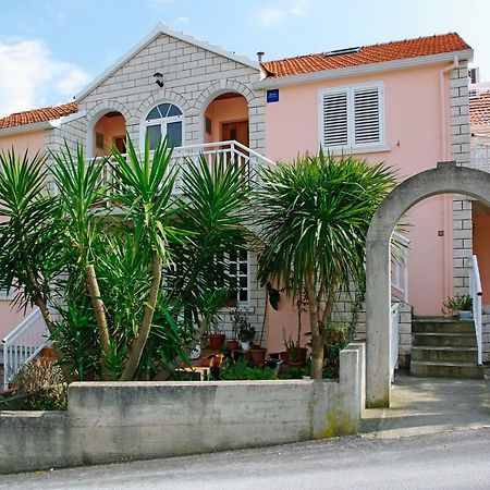 Apartments Julija Vela Luka Eksteriør bilde